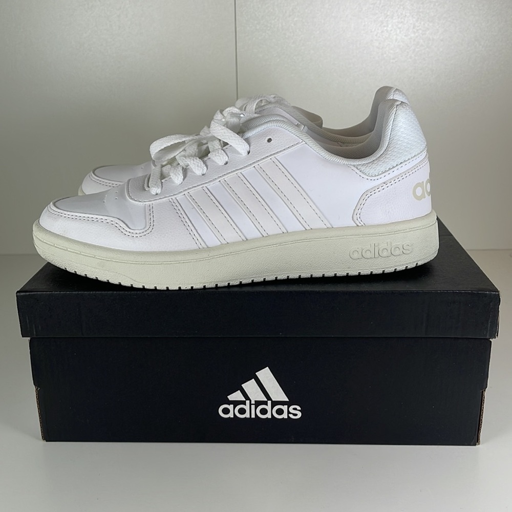 EUC Adidas Basketball Shoes Size 6 Hoops 2.0K White - Picture 4 of 6